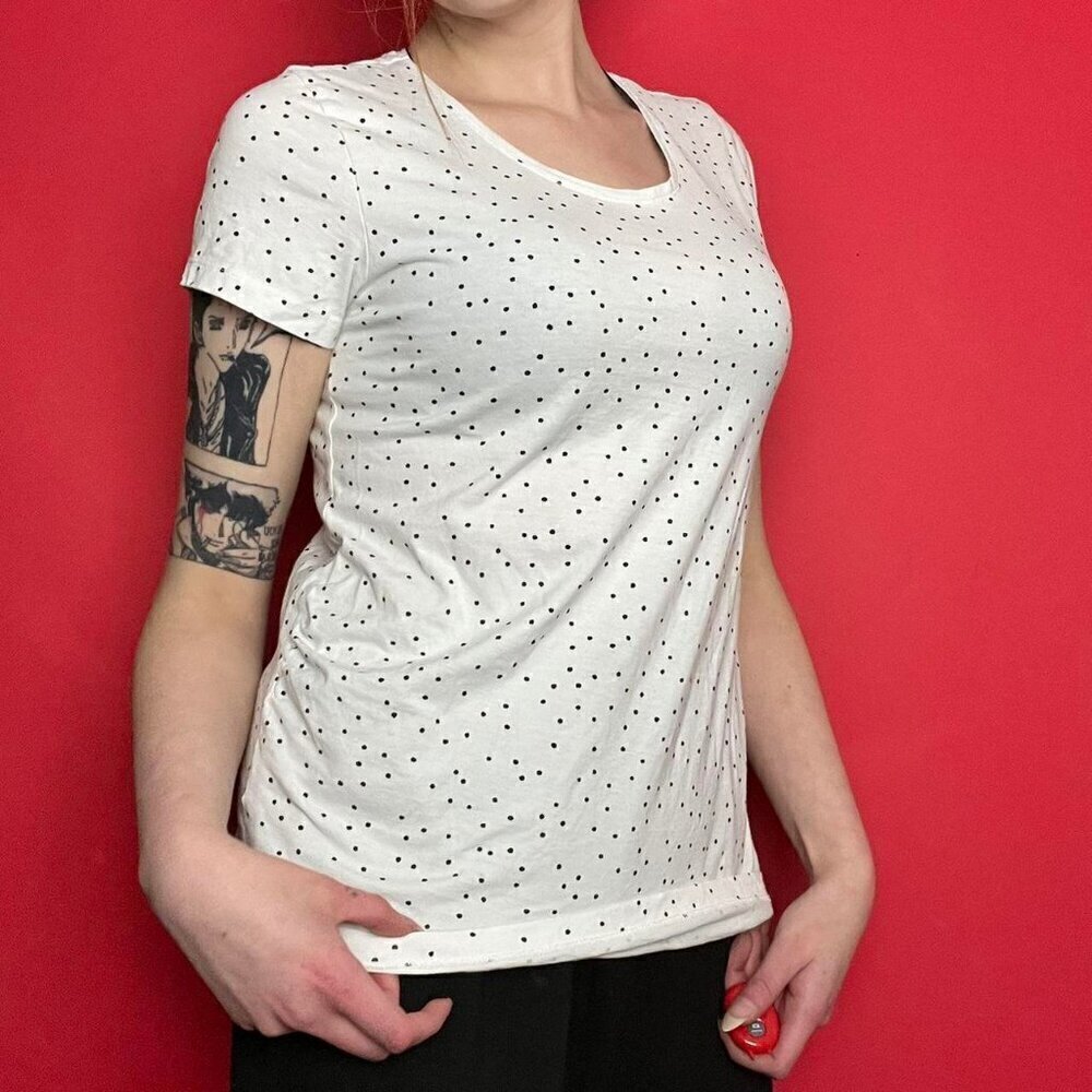 H&M mama / Cute y2k white tee with small black polka dots 🖤🤍​​​​​​​​